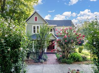 613 S Mulberry St, Statesville, NC 28677