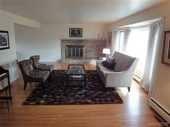 2nd image of 34 Lynn Lea St