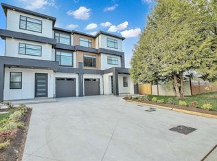 15371 94th Ave #102, Surrey, BC V3R1C9