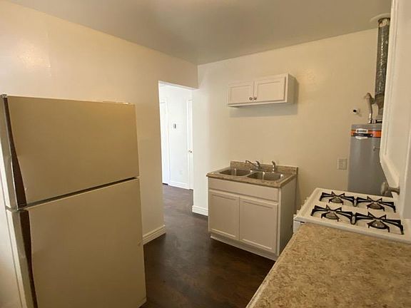 3rd image of 601 8th St NW APT 5