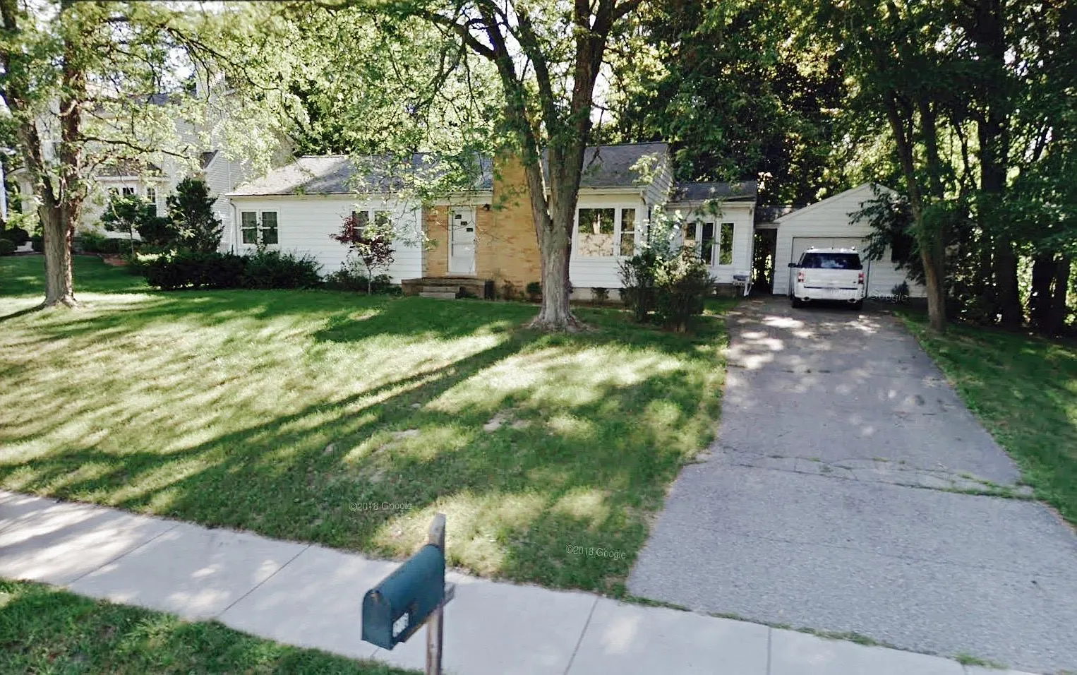 3 bed, 1800 sqft, $2,500 — Photo 1