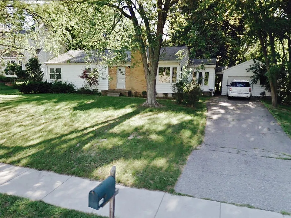 216 N Church St