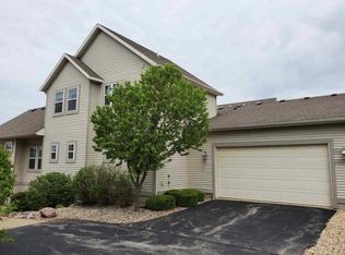 1397 Bunker Hill Dr, Sun Prairie, WI 53590