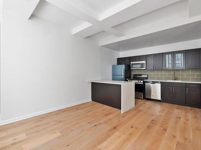 45-02 Ditmars Blvd #118, Astoria, NY, 11105