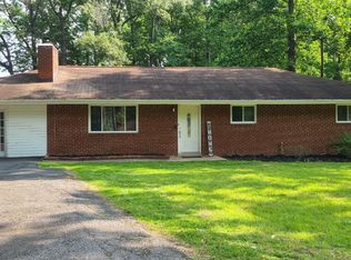 18301 Cabin Rd, Triangle, VA 22172