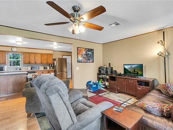 5th image of 1515 W Avenue A