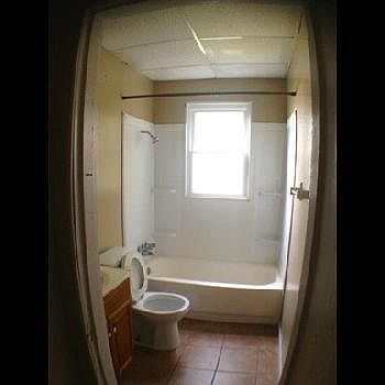 5th image of 4414 Ivanhoe Ave APT 1