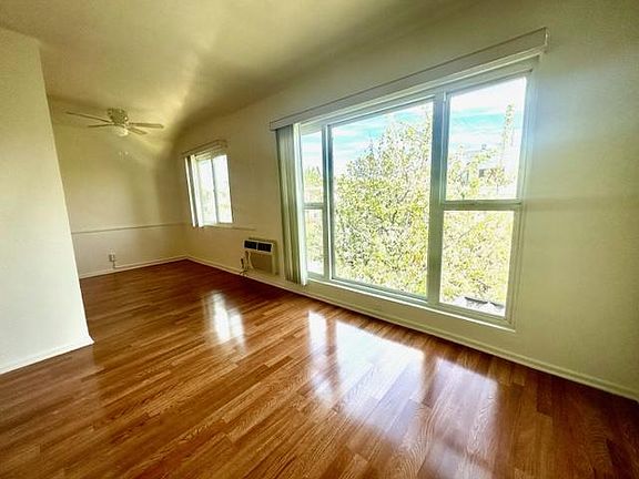 5th image of 7763 Romaine St #7