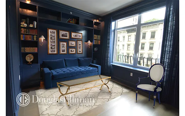 Sold by Douglas Elliman | media 21