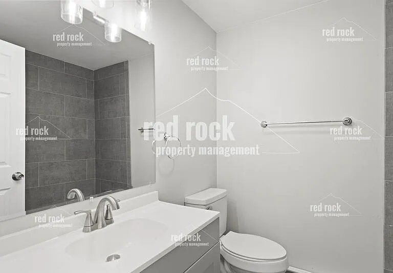 2424 E Diamond Ave #1 — Photo 15