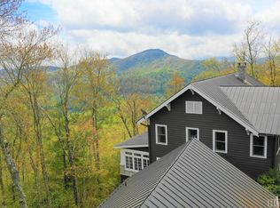 887 Treasurewood Rd, Cashiers, NC 28736
