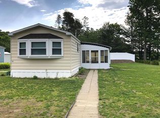 10 Johns Dr, Westfield, MA 01085