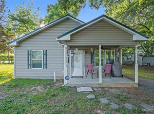 915 Harper Rd, Gastonia, NC 28056