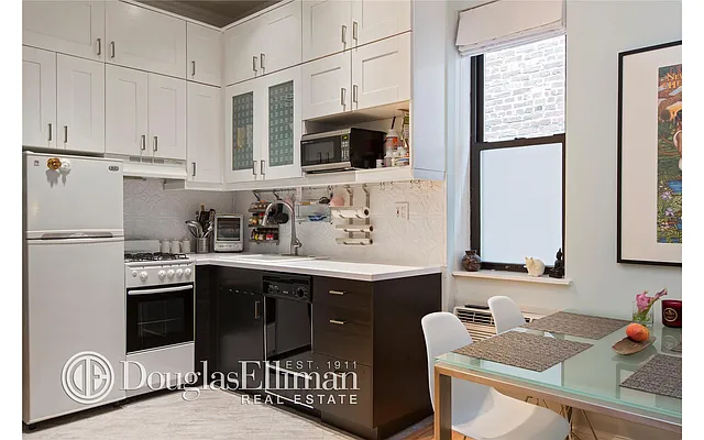 Rented by Douglas Elliman | media 8