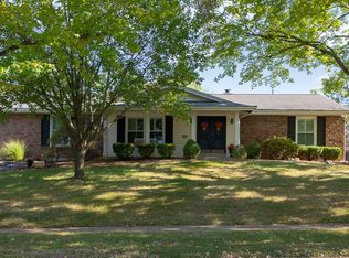 245 Cedar Trail Dr, Ballwin, MO 63011