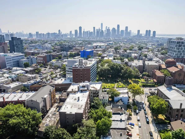 821 Bergen Avenue image 1 of 20