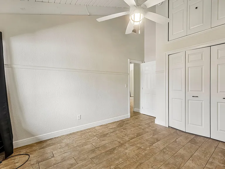2731 S Parkview Dr #1 — Photo 27