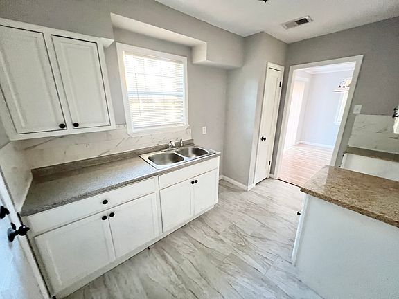 Kitchen - photo 2