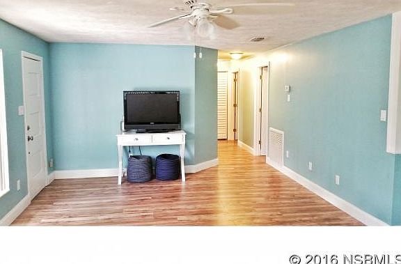 2nd image of 2521 Sunset Dr