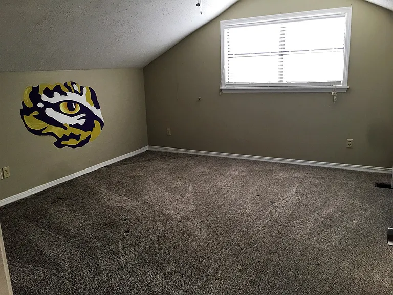 1002 Chase Ln — Photo 11