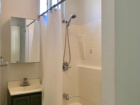 5th image of 5549 Barton Ave