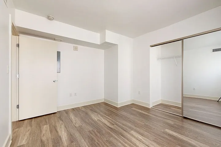 Clyde Manor — Photo 176