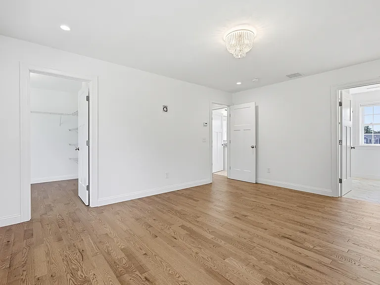 169 Glenwood Rd — Photo 22