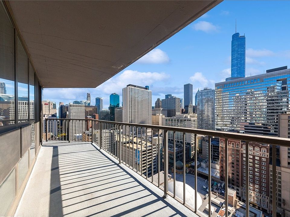 1st image of 10 E Ontario St #3413