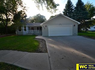 525 N 5th St, Arlington, NE 68002