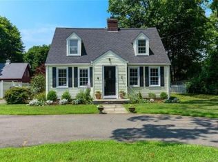 216 Compo Rd S, Westport, CT 06880