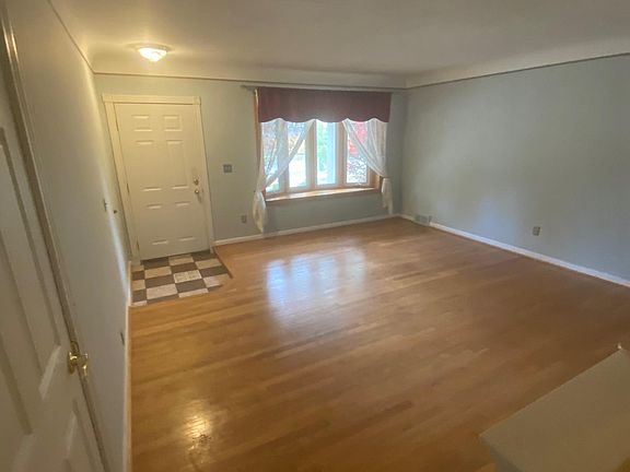 2nd image of 28137 Aline Dr