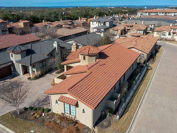 4th image of 218 Delfino Cir #45