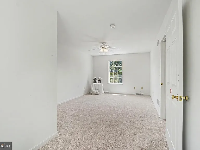 239 G St — Photo 8