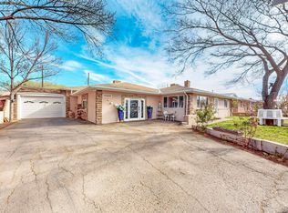 1107 Sunbeam Rd SW, Albuquerque, NM 87105