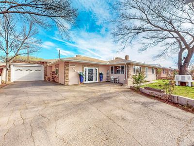 1107 Sunbeam Rd SW, Albuquerque, NM, 87105