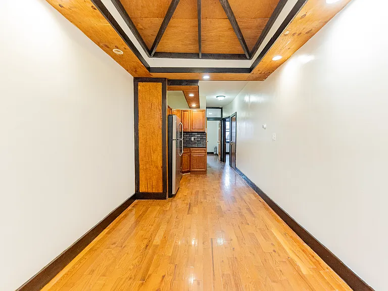 88 Starr St #2L — Photo 10
