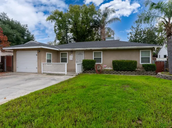 1212 E Saginaw Way, Fresno, CA 93704