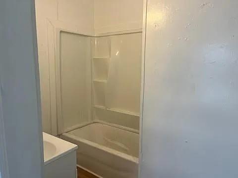 1 bed, 1.0 bath, 1176 sqft, $750 — Photo 4