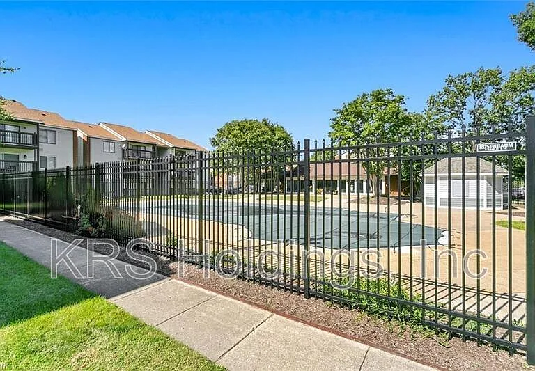 126 Wells Ct — Photo 11