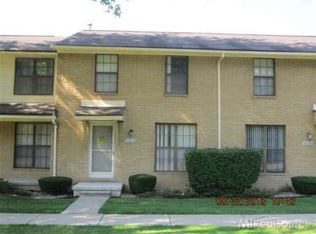 48626 Sugarbush Rd, Chesterfield, MI 48047