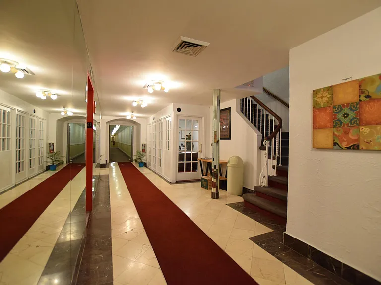 Gold Coast Studio — Photo 12
