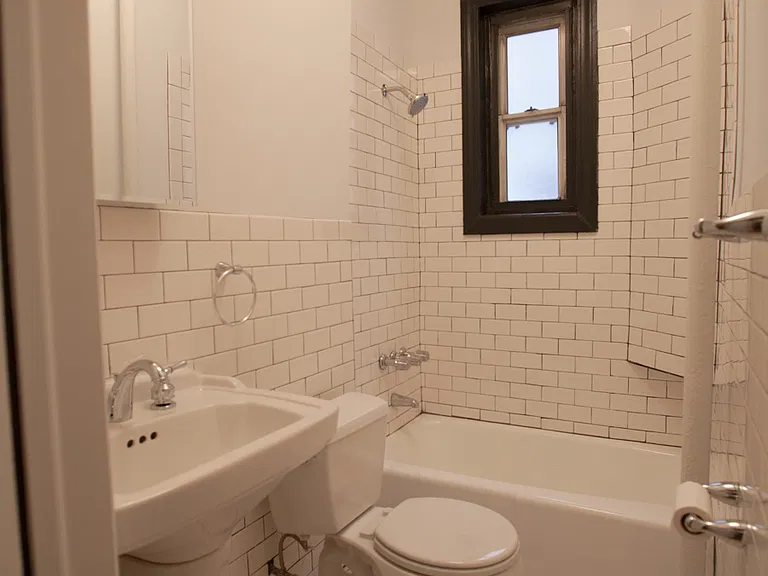285 W 12th St #3 — Photo 4