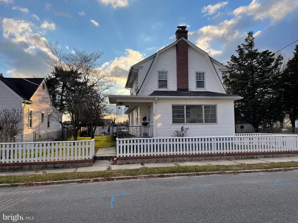 27 Tremont Ave, Pleasantville, NJ 08232
