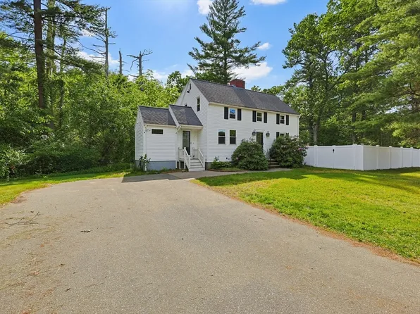 12 Illinois Rd, Tewksbury, MA 01876