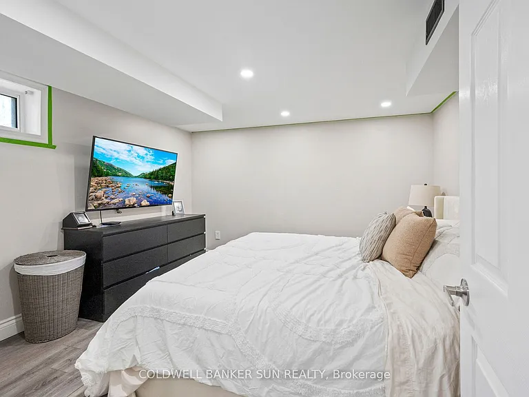 20 Maple Ln #BASEMENT — Photo 15