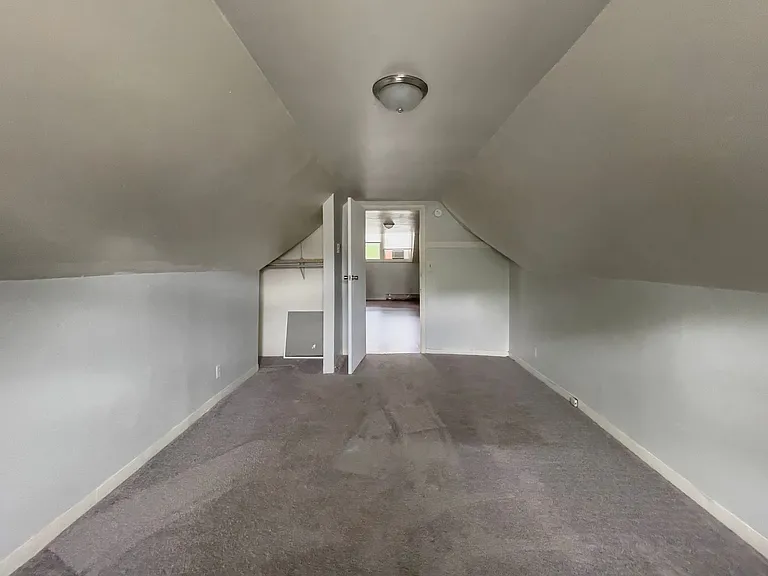815 W University Ave — Photo 11
