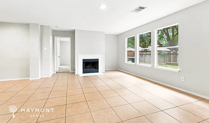 4 bed, 2.5 bath, 1777 sqft, $1,875 — Photo 3