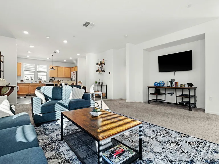 6429 Laguna Seca Ln — Photo 3