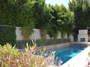 9769 W Apricot Ln, Beverly Hills, CA 90210