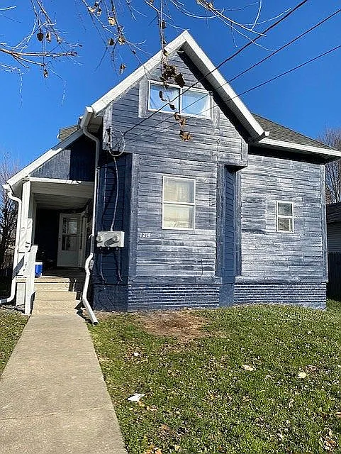 1214 W Havens St photo 1